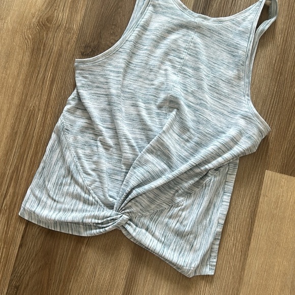 Athleta Essence Spacedye Twist Front Tank Top Heather Blue Gray Size XS Shirt - Picture 5 of 7
